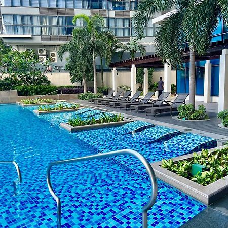 Hotel Vibe Condo At Uptown Parksuites Bgc Тагіг Екстер'єр фото